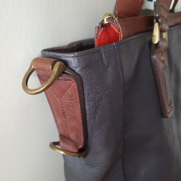 Master-piece GLOSS v2 Leather Tote Bag – Navy × Brown – Made in Japan – 2way - Picture 5 of 13